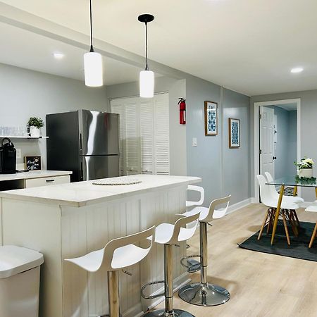 Comfy Lower Lvl Apt With Jetted Tub Near Uptown And Unc Charlotte Exterior photo